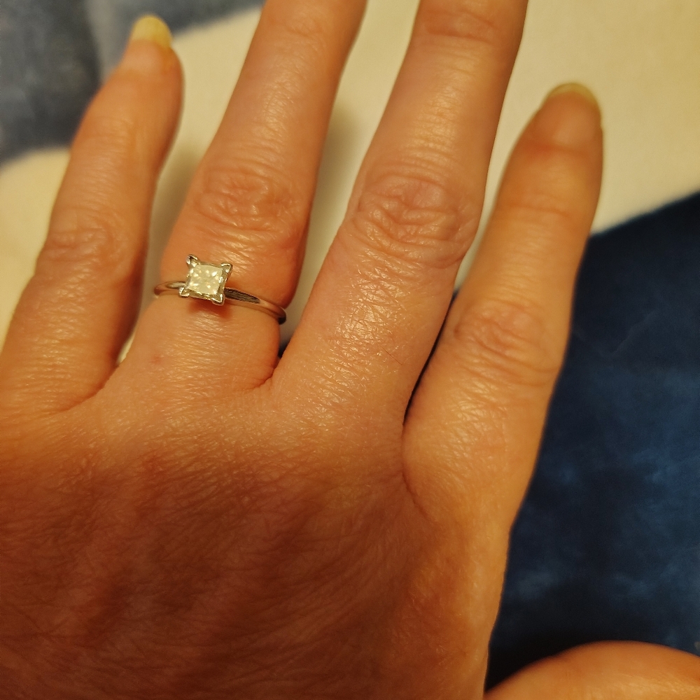 14k WG 3/4 Carat Diamond Solitaire Engagement Ring